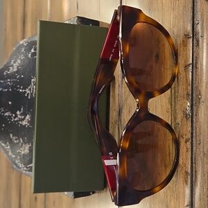 New w/Case Longchamp French Lux Tortoise Shell Sunglasses Red Detail Sides.
